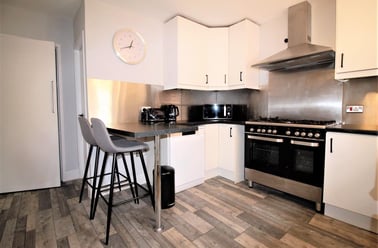 Wingrove Avenue, Arthurs Hill, Newcastle - Image 2